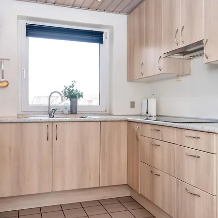 12 Person In Harboore-by Traum * הרבור