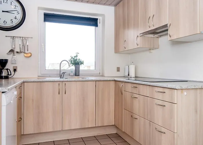 12 Person In Harboore-by Traum * Harboør